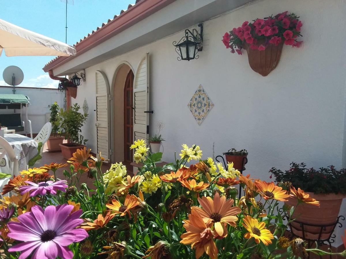 Dolce Far Niente Villa Noto Buitenkant foto